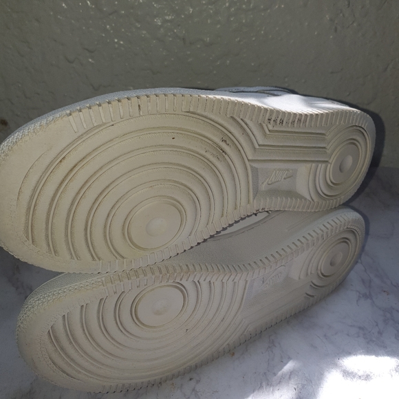 Nike AF1 Air Force 1s youth sz 4Y - Picture 5 of 5